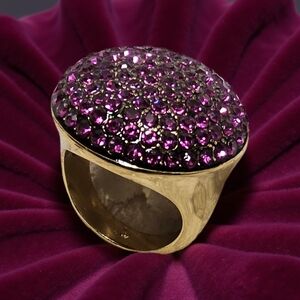 NWOT Size 7 Aqua Goldtone Dome Ring with Purple Accents